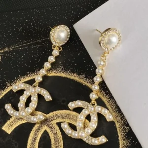 2026 CHANEL シャネル イヤリング 最新のトレンドを感じされる 商品画像 1