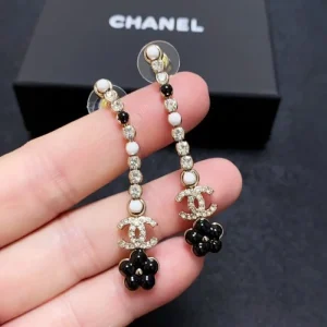 CHANEL シャネル 今夏在庫一掃セール 2026 イヤリング 商品画像 1