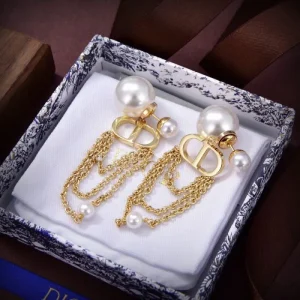 2026 DIOR ディオール イヤリング 春夏は継続系のトレンド 商品画像 1