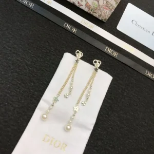 2026 DIOR ディオール イヤリング 春夏大活躍人気アイテム 商品画像 1
