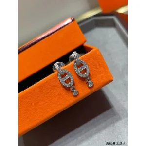 HERMES エルメス 夏おしゃれを先取り 2026 イヤリング 商品画像 1