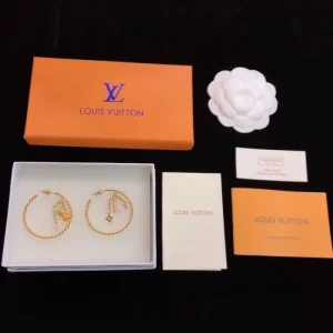 2026 LOUIS VUITTON ルイヴィトン イヤリング お洒落さん必見 商品画像 1