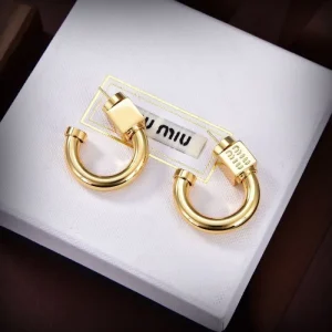 超おすすめ 2026 イヤリング MIU MIU ミュウミュウ 商品画像 1