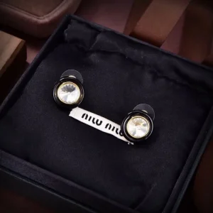 魅力を持つ 2026 イヤリング MIU MIU ミュウミュウ 商品画像 1