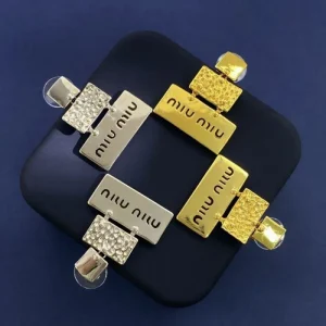 セールお早めに 2026 イヤリング MIU MIU ミュウミュウ 商品画像 1