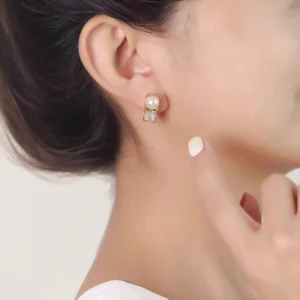 MIU MIU ミュウミュウ 今期新商品 2026 イヤリング 商品画像 1
