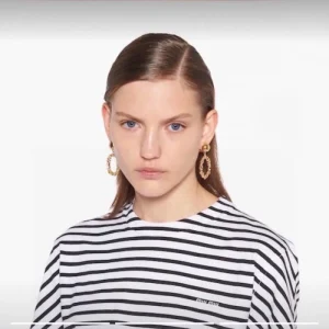 MIU MIU ミュウミュウ 優れた品質 2026 イヤリング 商品画像 1