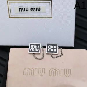 MIU MIU ミュウミュウ 高い活用度 2026 イヤリング 商品画像 1