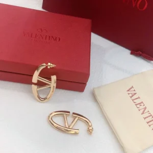目が離せない 2026 イヤリング VALENTINO ヴァレンティノ 商品画像 1