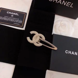 普段使いに最適の大人スタイル 2026 髪飾り CHANEL シャネル 商品画像 1