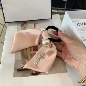 人気にも火をつけて 2026 髪飾り CHANEL シャネル 商品画像 1