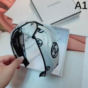 春夏入荷日本未発売 2026 髪飾り CHANEL シャネル 商品画像 1