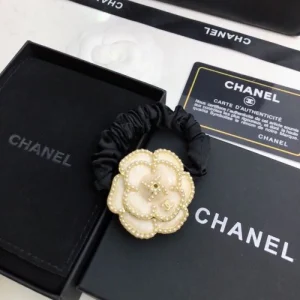 2026 CHANEL シャネル 髪飾り 現地価格お得な春夏新作 商品画像 1