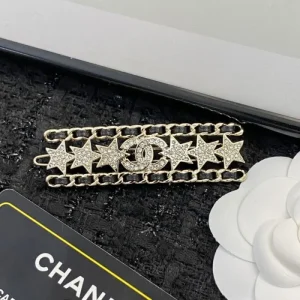 CHANEL シャネル 主役になる個性的なアイテム 2026 髪飾り 商品画像 1