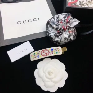 カジュアルさも強めなアイテム 2026 髪飾り GUCCI グッチ 商品画像 1