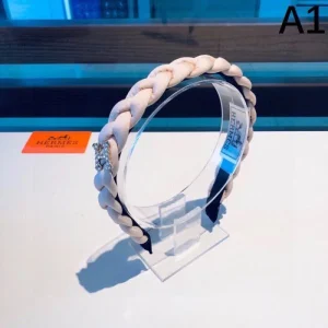 新作限定人気沸騰中 2026 髪飾り HERMES エルメス 商品画像 1