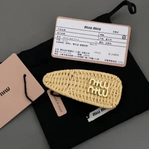 安定感のある夏新作 2026 髪飾り MIU MIU ミュウミュウ 商品画像 1