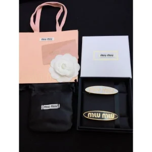 新作数量限定セール 2026 髪飾り MIU MIU ミュウミュウ 商品画像 1