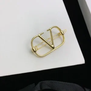 春夏最新作完売必至 2026 髪飾り VALENTINO ヴァレンティノ 商品画像 1