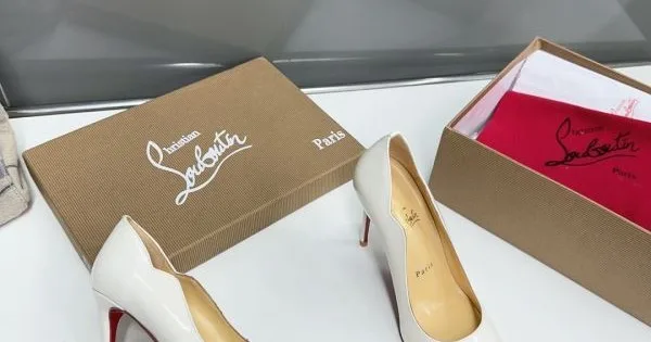 2026 今期新商品 CHRISTIAN LOUBOUTIN クリスチャンルブタン レディース ハイヒール 商品画像 12