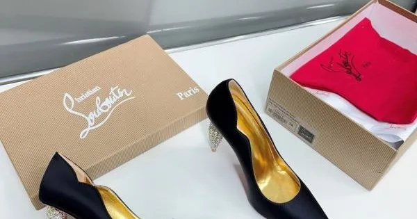 2026 優れた品質 CHRISTIAN LOUBOUTIN クリスチャンルブタン レディース ハイヒール 商品画像 11