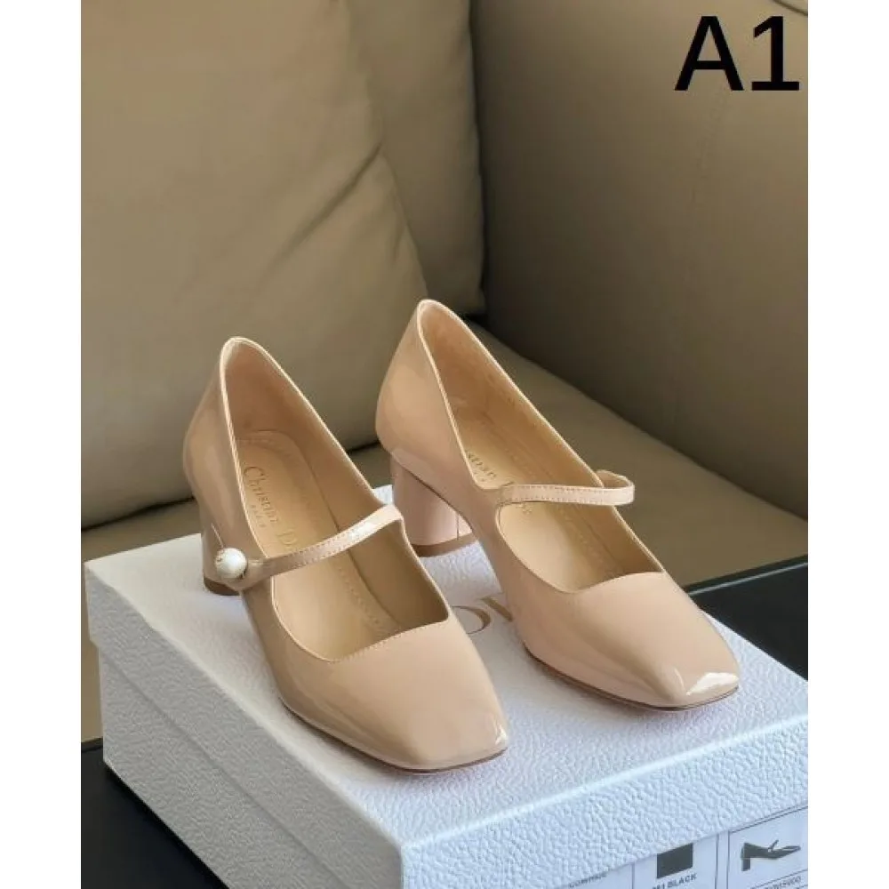 2026 レトロ感のあるデザイン DIOR ディオール レディース ハイヒール 商品画像 1