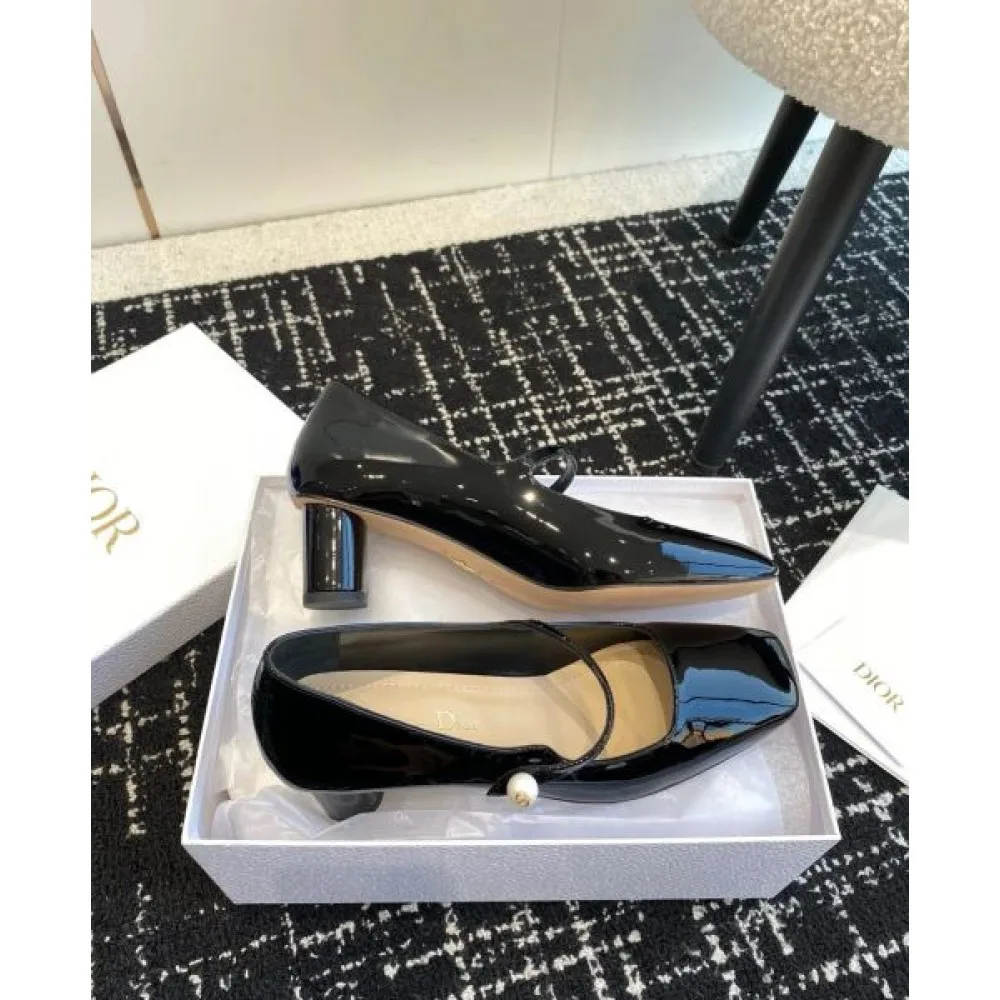 2026 レトロ感のあるデザイン DIOR ディオール レディース ハイヒール 商品画像 4