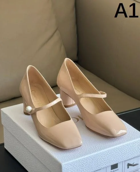 2026 レトロ感のあるデザイン DIOR ディオール レディース ハイヒール 商品画像 10