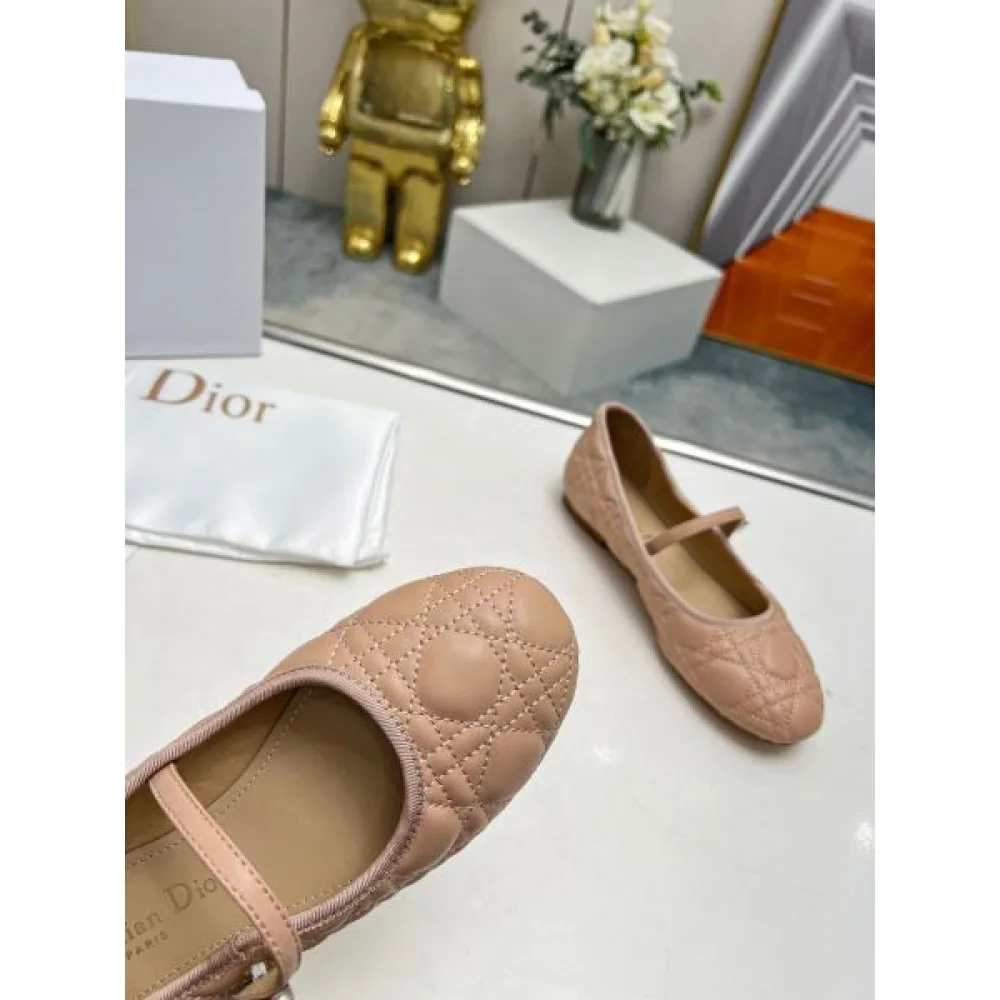 2026 魅力の詰まったスタイル DIOR ディオール レディース ハイヒール 商品画像 8