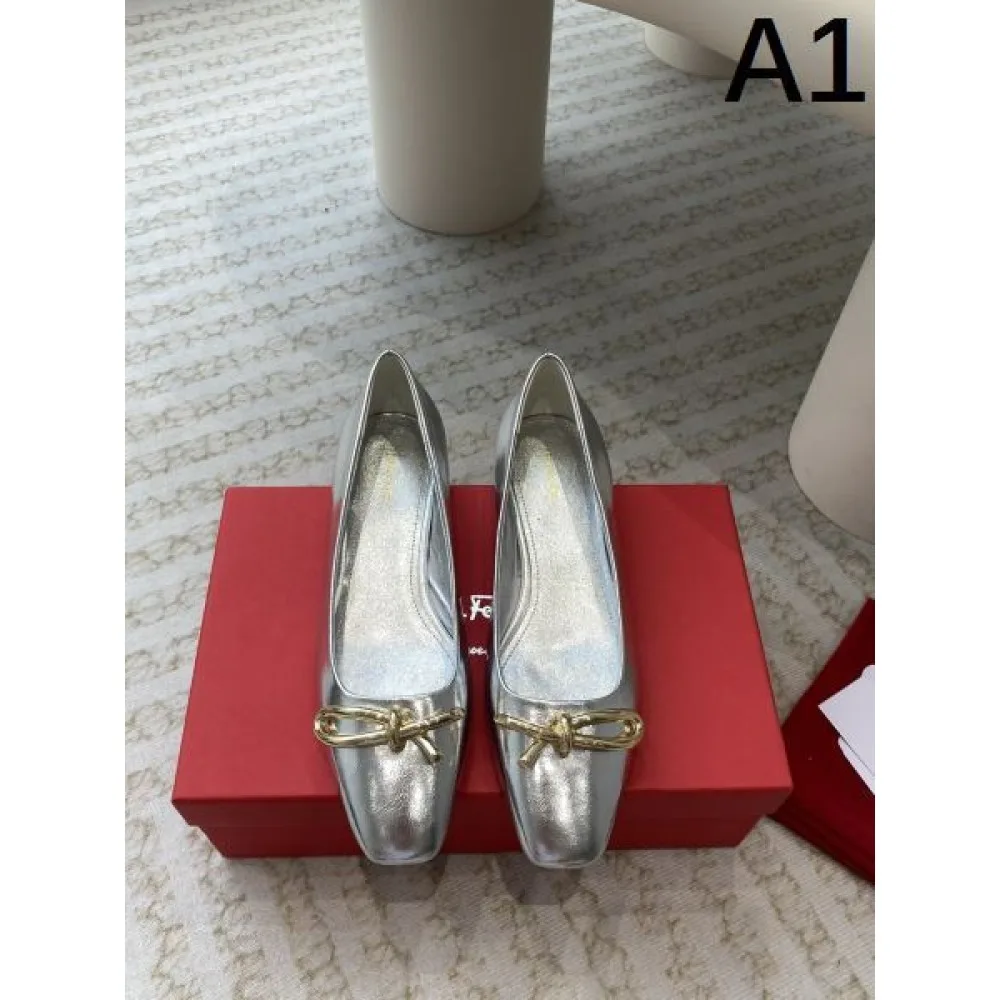 2026 雑誌掲載 FERRAGAMO サルヴァトーレ フェラガモ レディース ハイヒール 商品画像 1