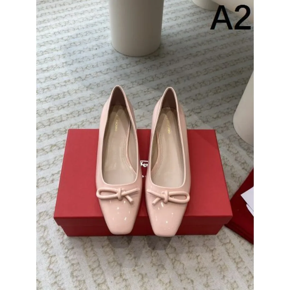 2026 雑誌掲載 FERRAGAMO サルヴァトーレ フェラガモ レディース ハイヒール 商品画像 2
