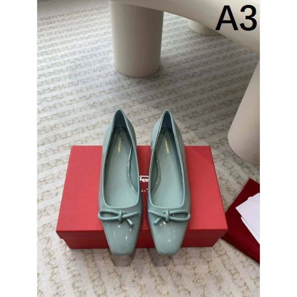 2026 雑誌掲載 FERRAGAMO サルヴァトーレ フェラガモ レディース ハイヒール 商品画像 3