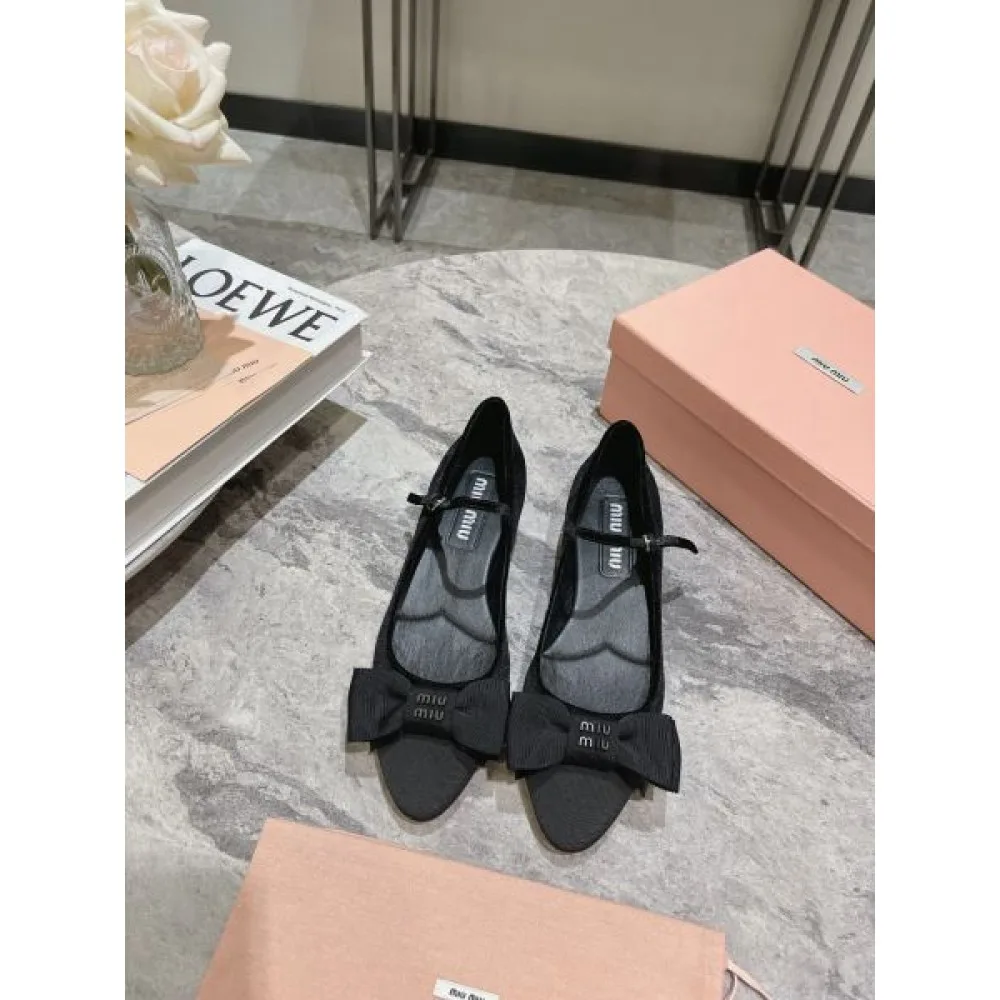 MIU MIU ミュウミュウ 2024FW レディース ハイヒール 数量限定 VIP価格 商品画像 3