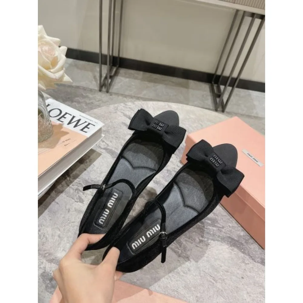 MIU MIU ミュウミュウ 2024FW レディース ハイヒール 数量限定 VIP価格 商品画像 5