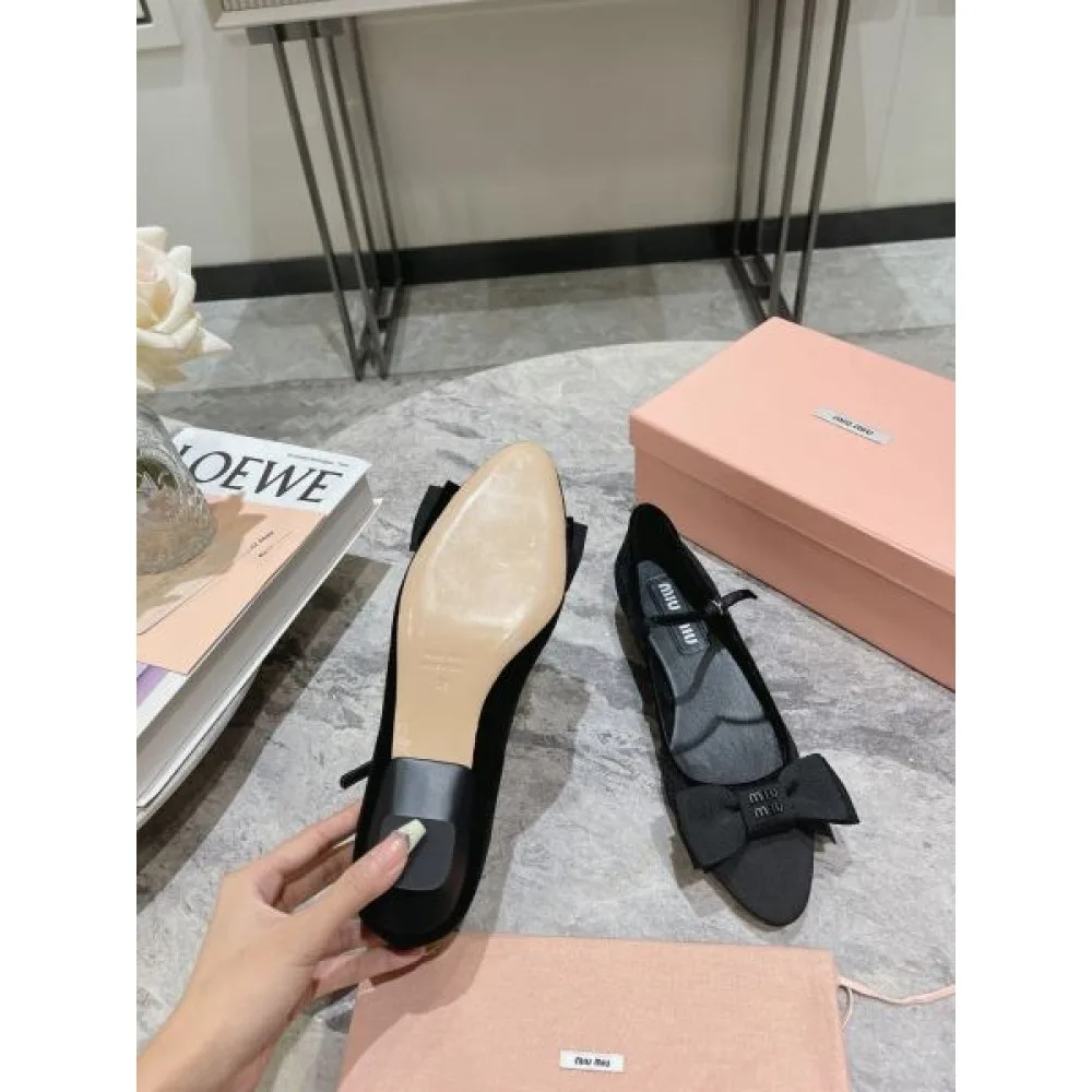 MIU MIU ミュウミュウ 2024FW レディース ハイヒール 数量限定 VIP価格 商品画像 9
