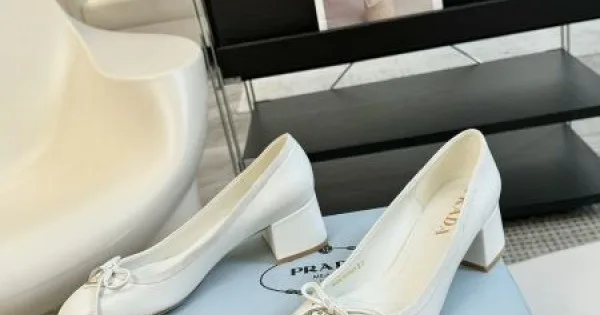 PRADA プラダ 2024FW レディース ハイヒール 引き続き人気のアイテム 商品画像 11