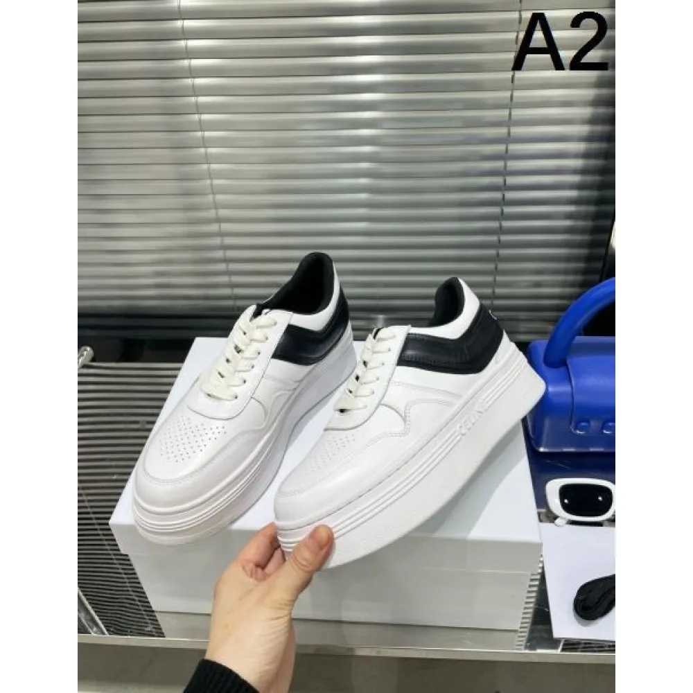 2026 今っぽいスタイルに決まる CELINE セリーヌ レディース用 カジュアルシューズ 商品画像 2