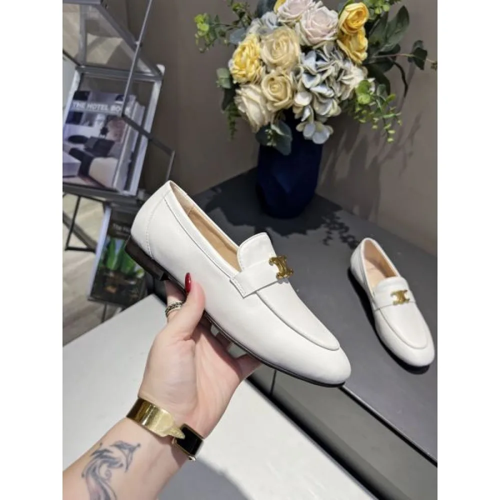 2026 夏新品完売間近 CELINE セリーヌ レディース用 カジュアルシューズ 商品画像 3