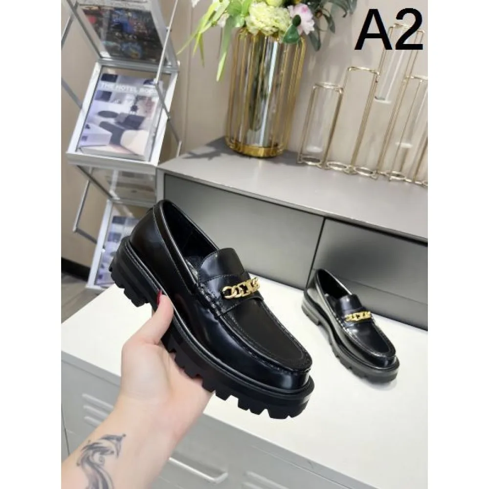 2026 着回し力が抜群 CELINE セリーヌ レディース用 カジュアルシューズ 商品画像 2
