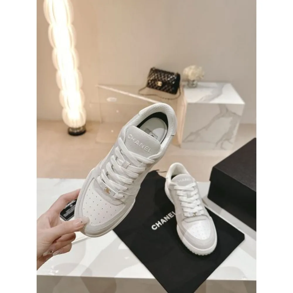 2026 季節の変わり目に活躍する CHANEL シャネル レディース用 カジュアルシューズ 商品画像 5