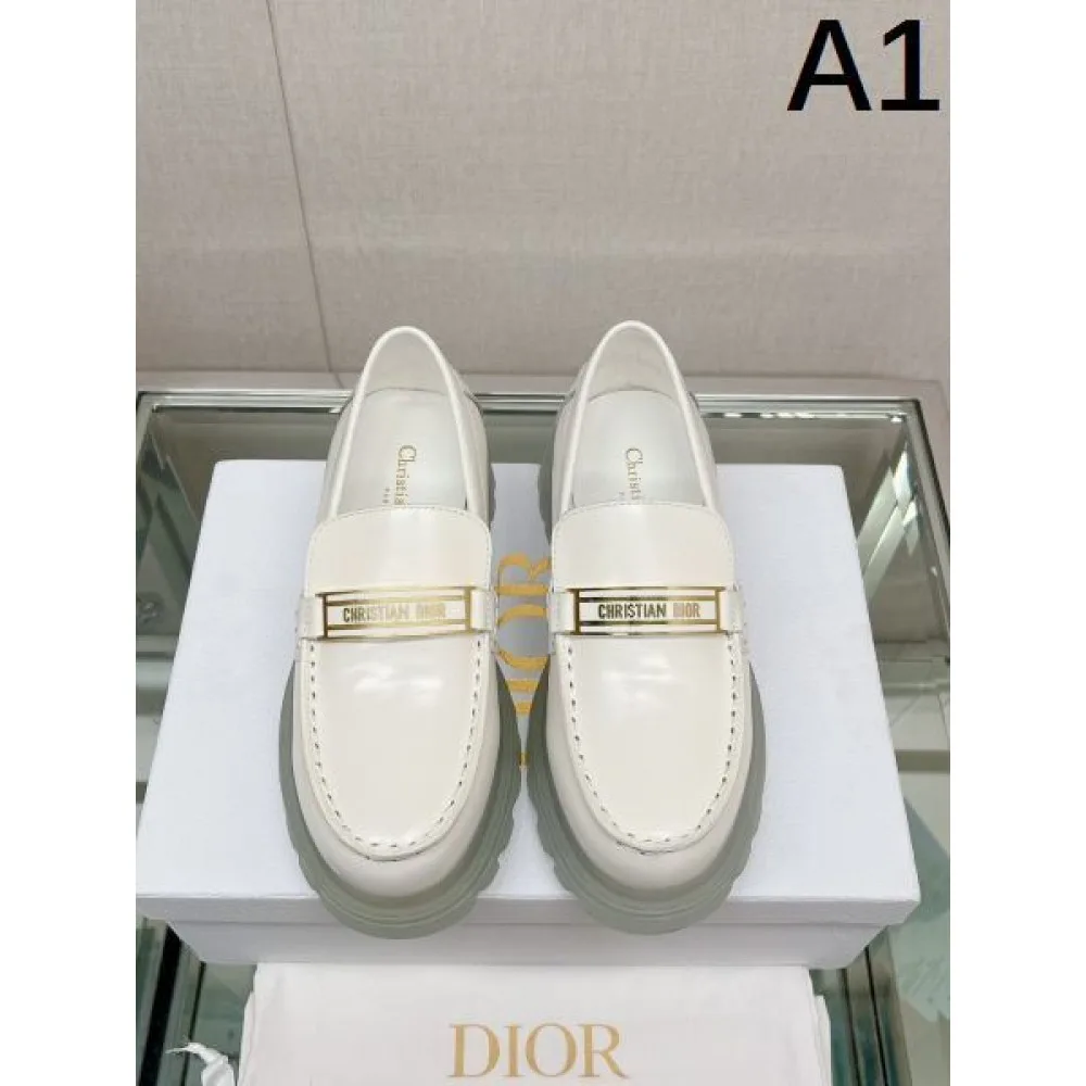 2026 この夏に入れるべき DIOR ディオール レディース用 カジュアルシューズ 商品画像 1
