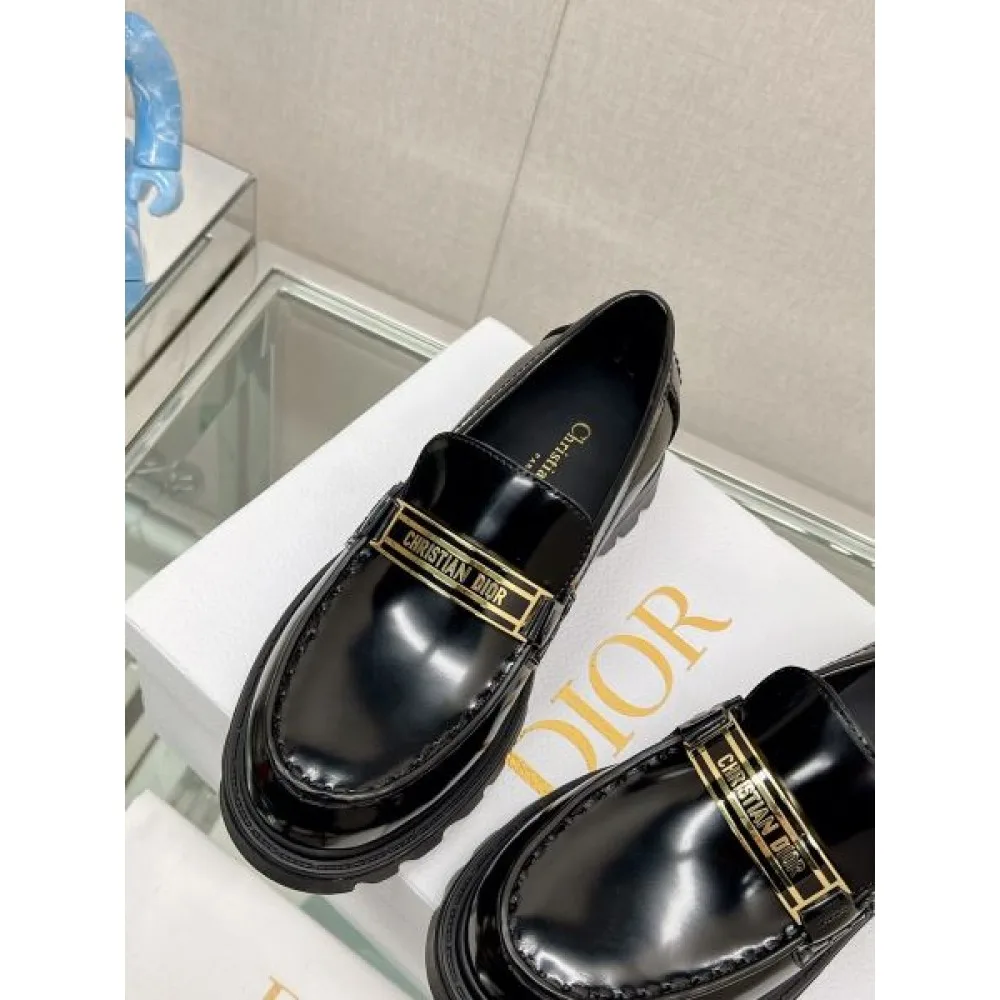 2026 この夏に入れるべき DIOR ディオール レディース用 カジュアルシューズ 商品画像 4
