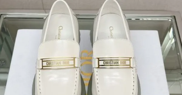 2026 この夏に入れるべき DIOR ディオール レディース用 カジュアルシューズ 商品画像 11