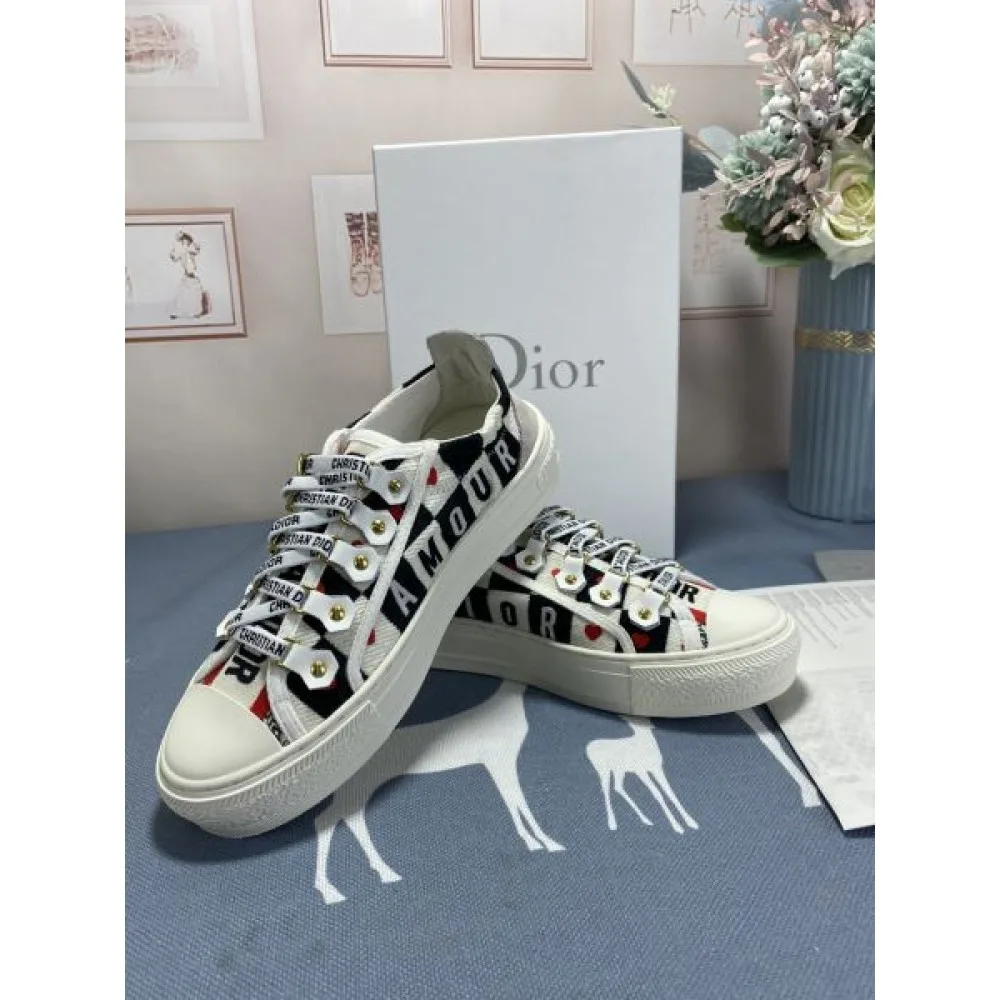 DIOR ディオール 2024FW レディース用 カジュアルシューズ 今年らしく魅力的アップ 商品画像 2