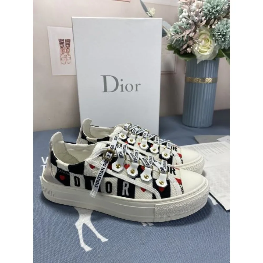 DIOR ディオール 2024FW レディース用 カジュアルシューズ 今年らしく魅力的アップ 商品画像 3