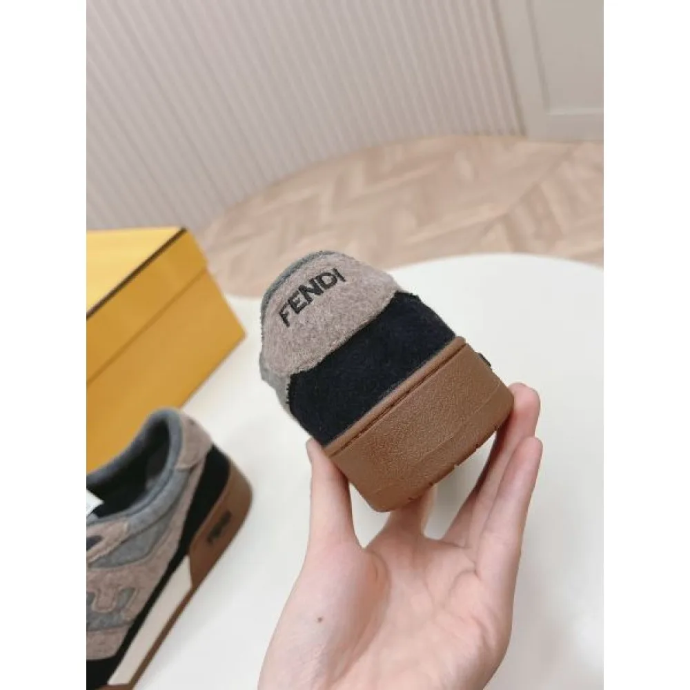 2026 超レアな入手困難品 FENDI フェンデイ レディース用 カジュアルシューズ 商品画像 9