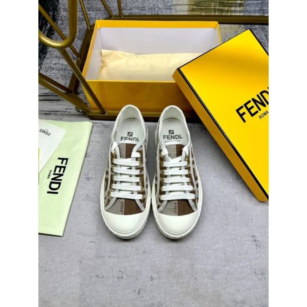 2026 新作在庫希少 FENDI フェンデイ レディース用 カジュアルシューズ 商品画像 4