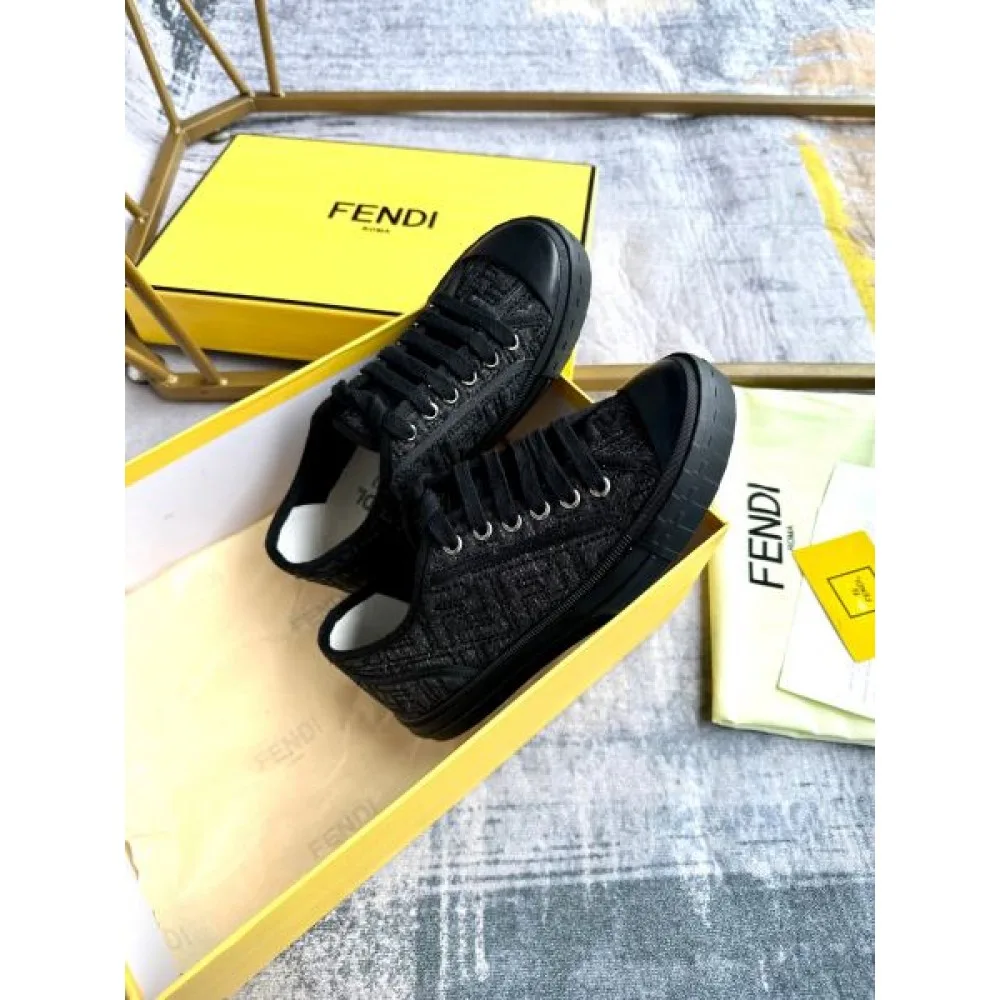 2026 最安価格新品 FENDI フェンデイ レディース用 カジュアルシューズ 商品画像 9