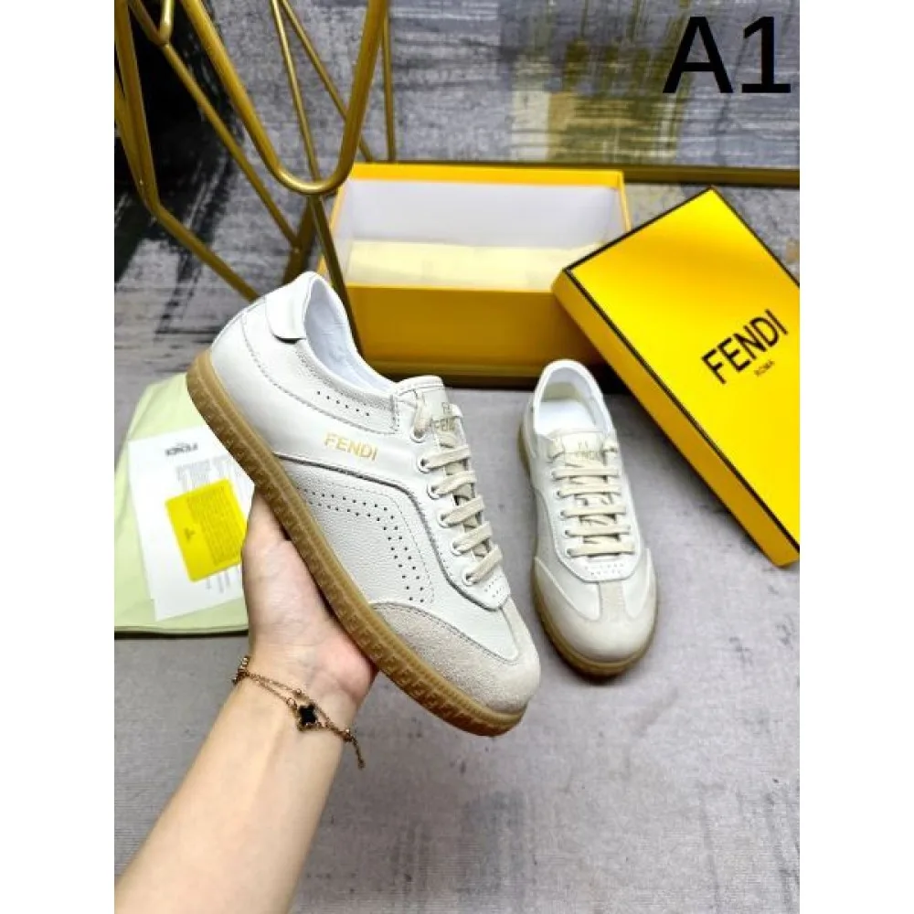 2026 春夏シーズン始動 FENDI フェンデイ レディース用 カジュアルシューズ 商品画像 1