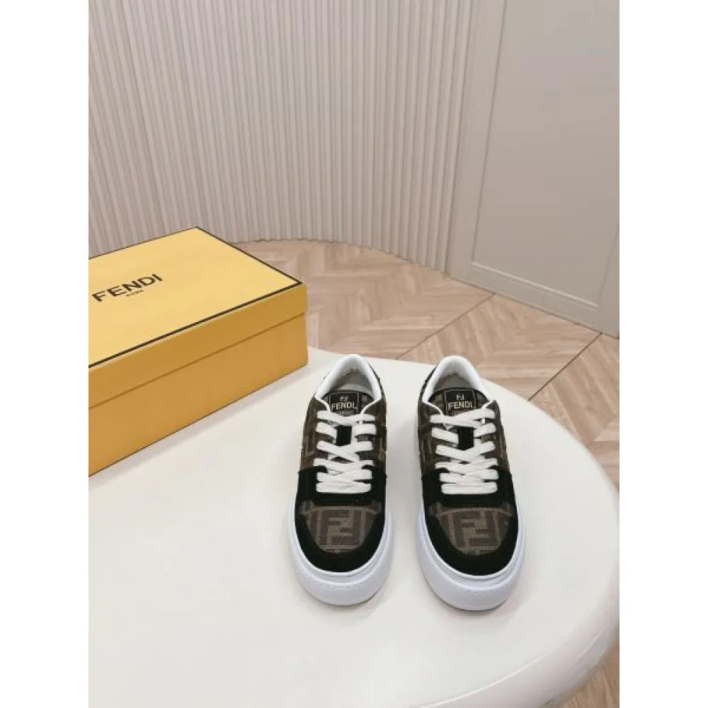 2026 きちんと感が強い FENDI フェンデイ レディース用 カジュアルシューズ 商品画像 4